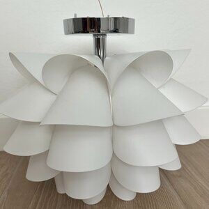 White Flower Ceiling Light